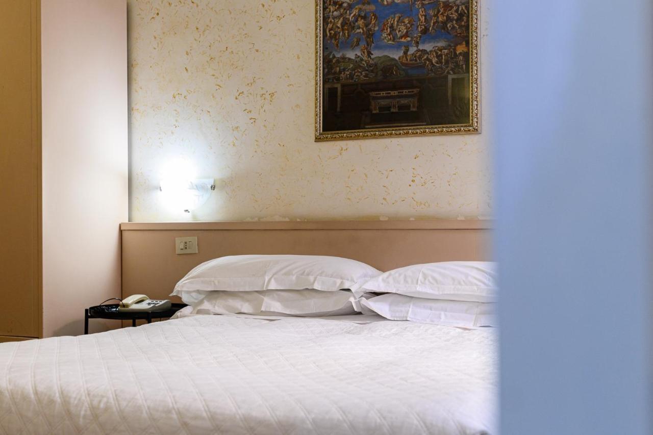 Hotel Julia Roma Ngoại thất bức ảnh