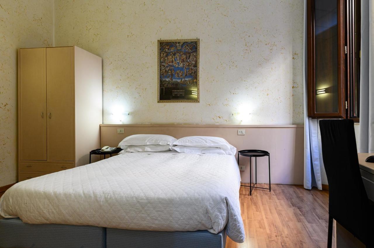 Hotel Julia Roma Ngoại thất bức ảnh