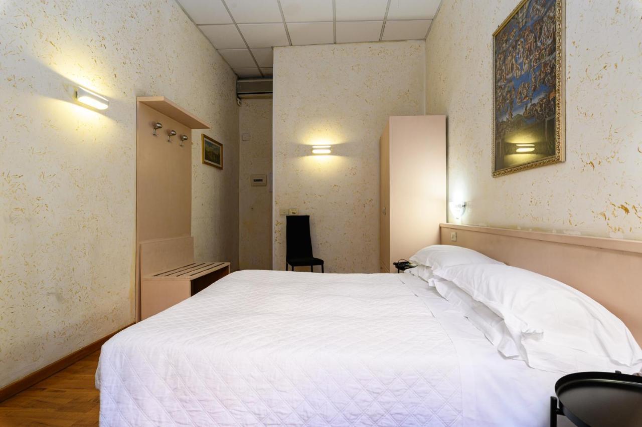 Hotel Julia Roma Ngoại thất bức ảnh