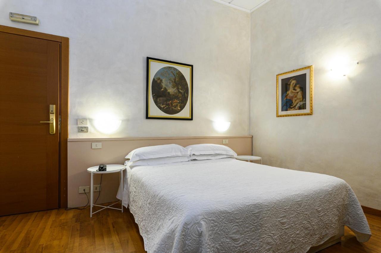 Hotel Julia Roma Ngoại thất bức ảnh