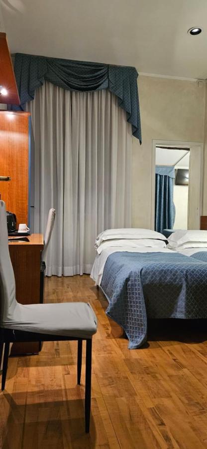 Hotel Julia Roma Ngoại thất bức ảnh