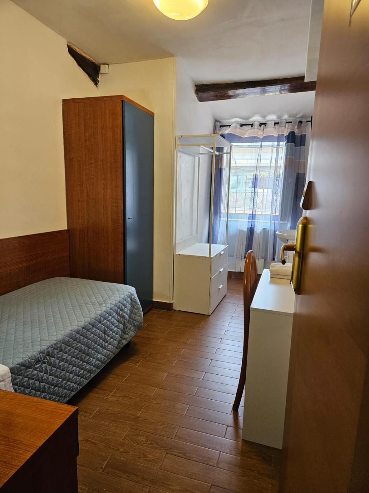 Hotel Julia Roma Ngoại thất bức ảnh