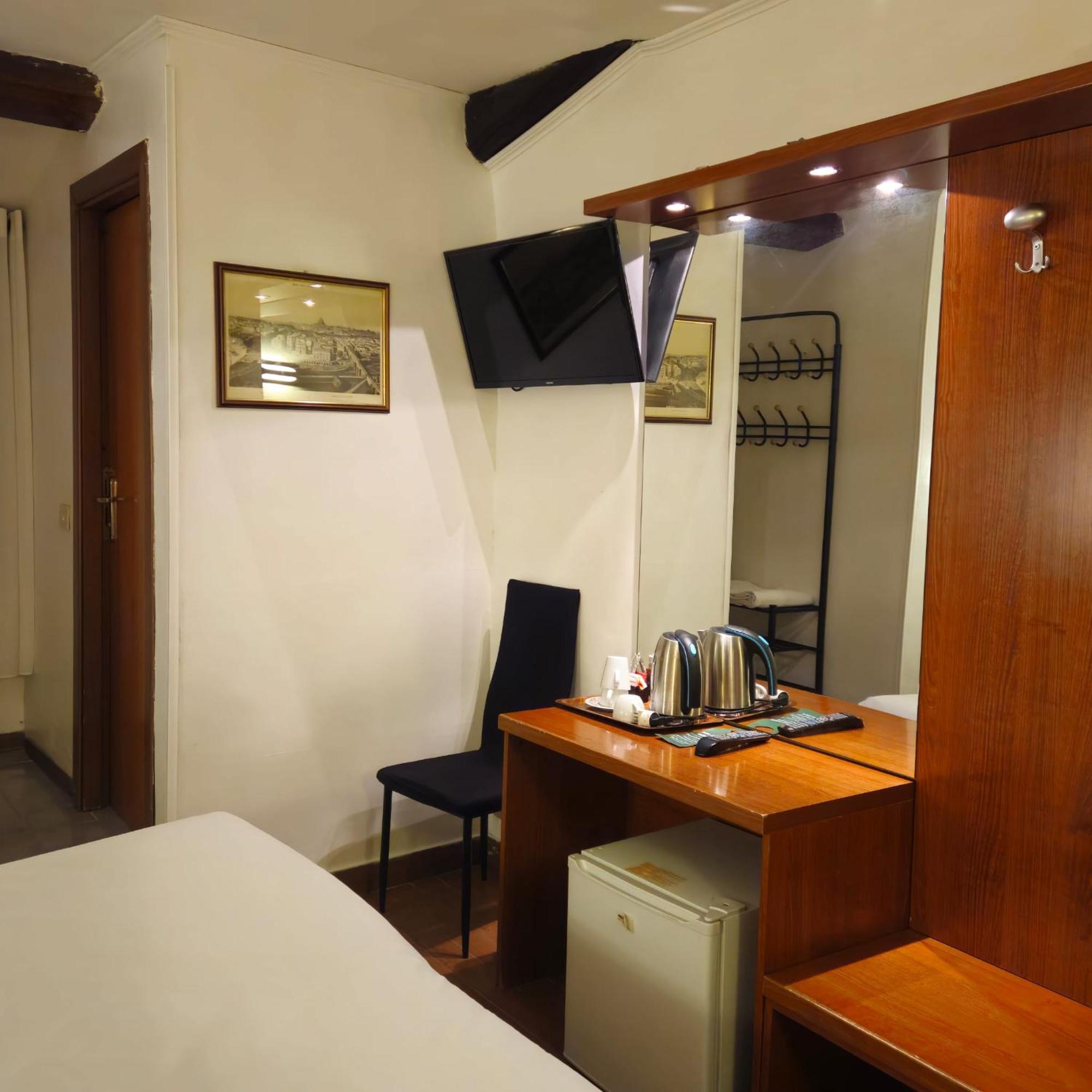 Hotel Julia Roma Ngoại thất bức ảnh