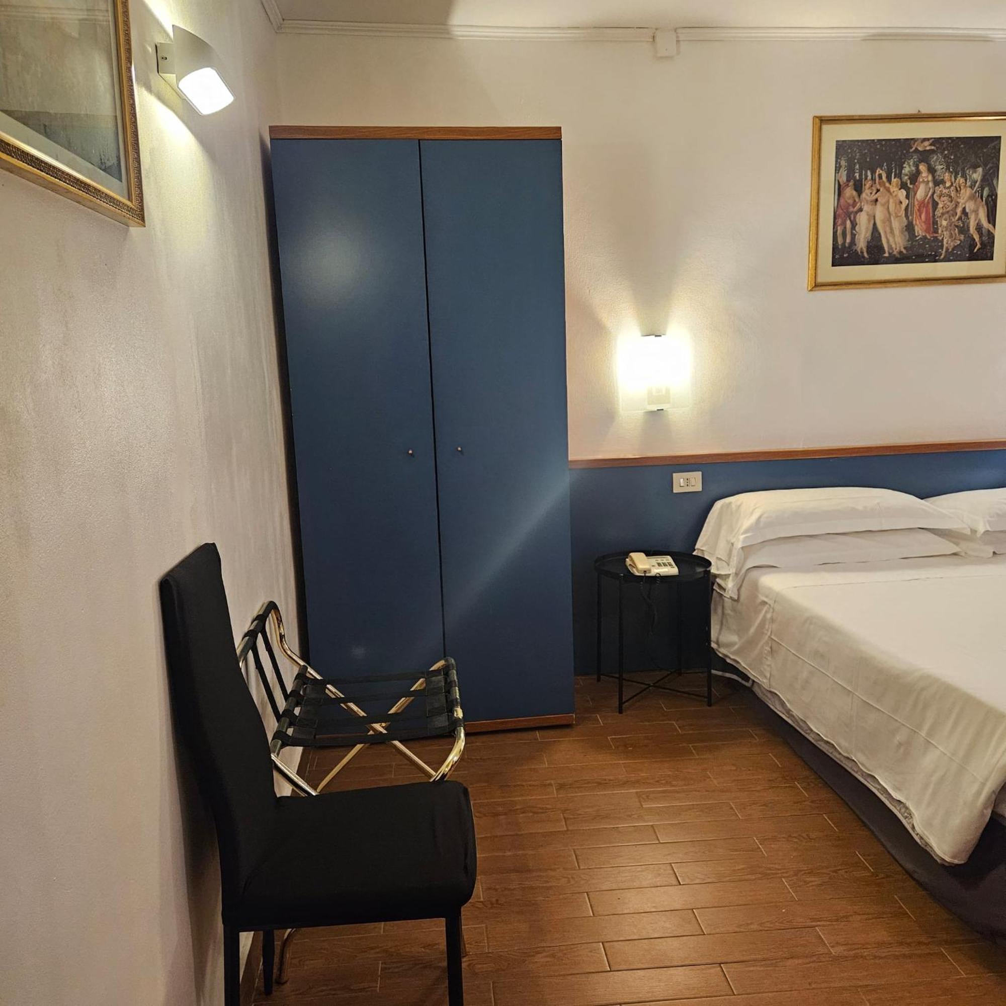 Hotel Julia Roma Ngoại thất bức ảnh