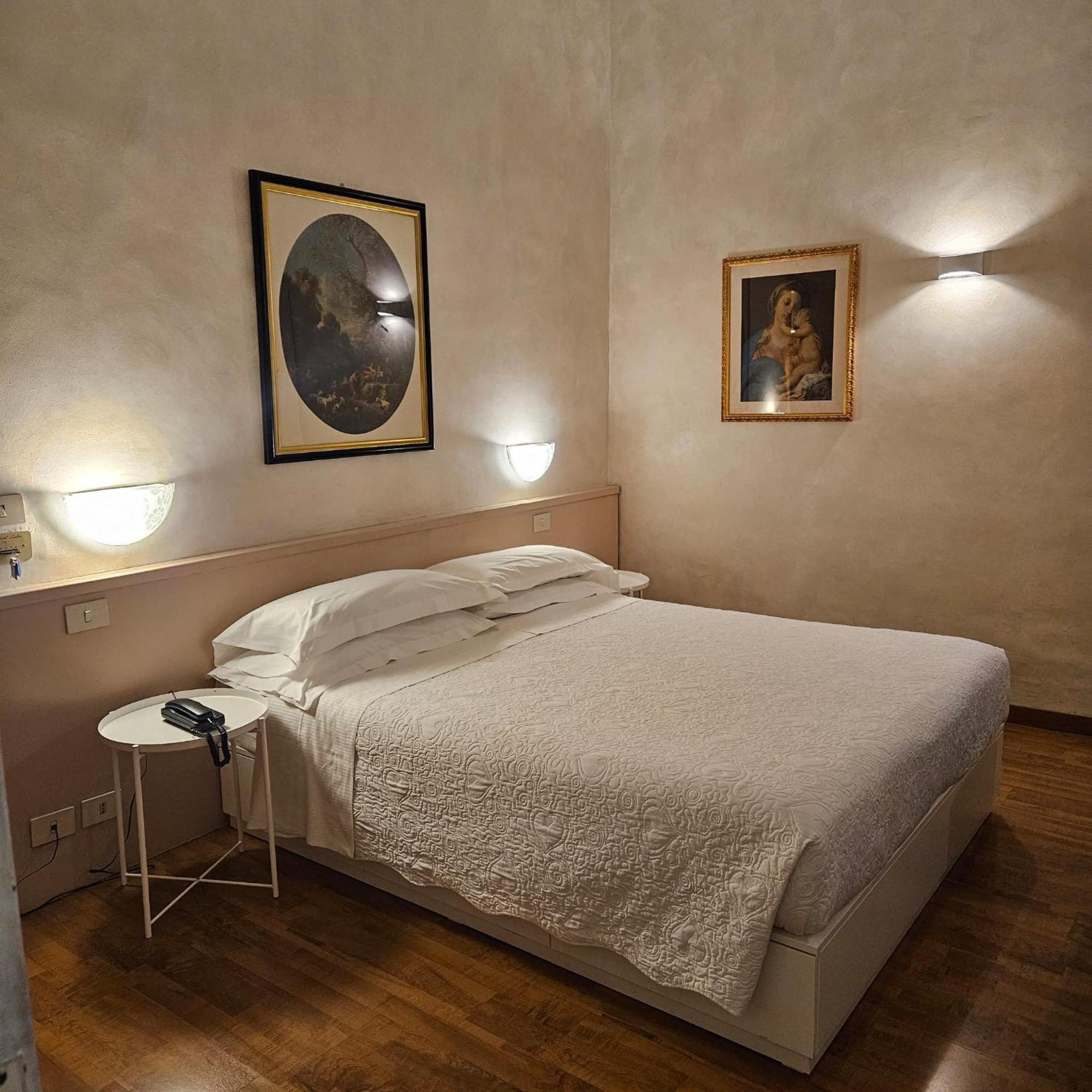 Hotel Julia Roma Ngoại thất bức ảnh